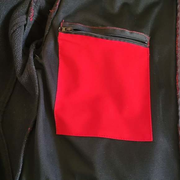 Scandinavian Explorer Red Hoodie Jacket, Medium Size - Picture 6 of 7